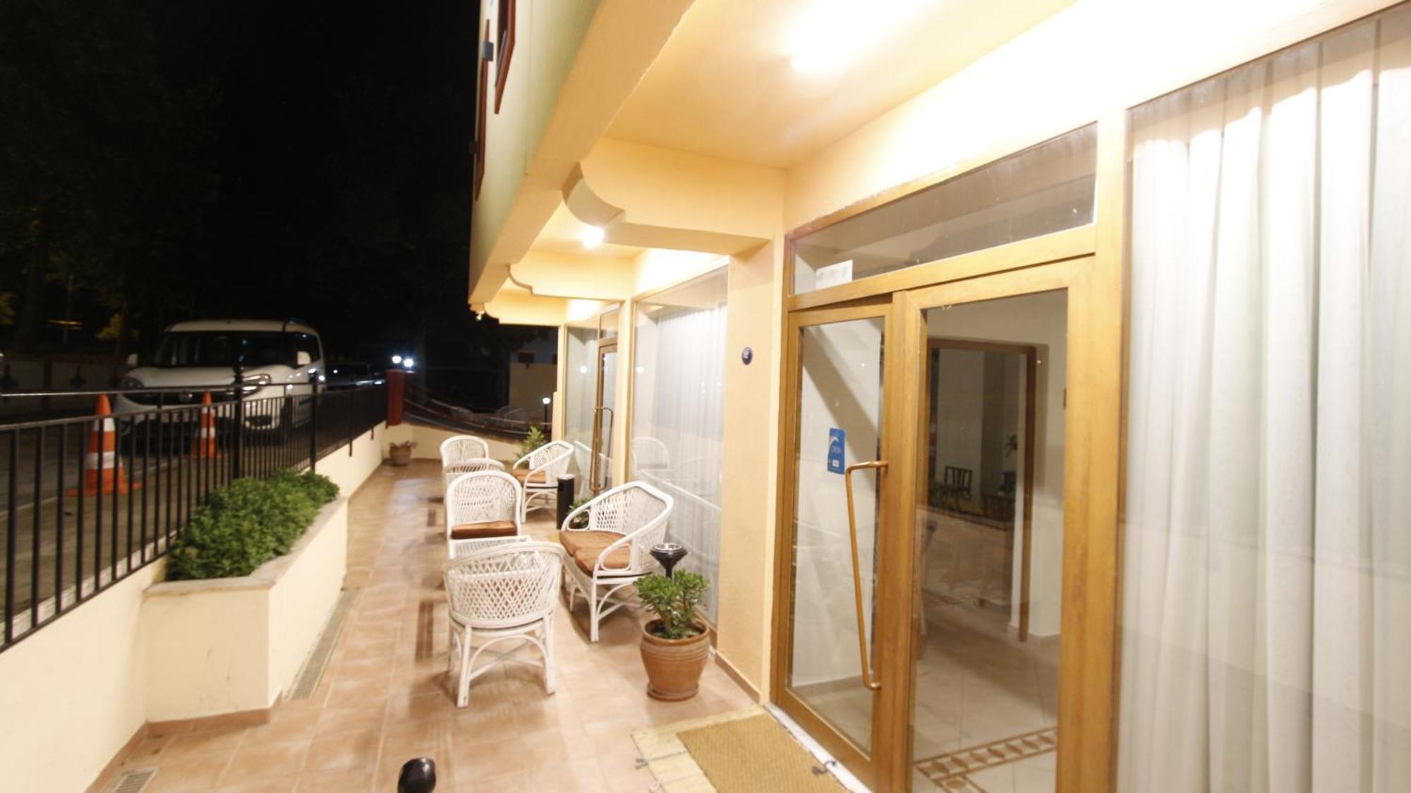Hotel Ave Maria 2*